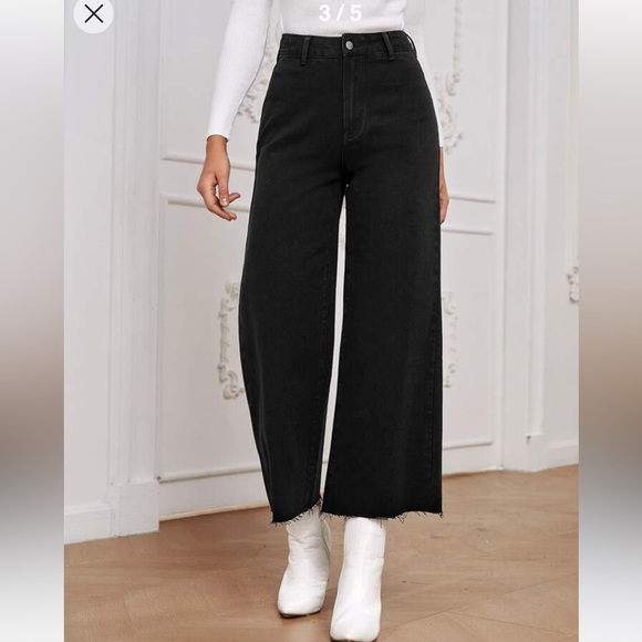 Black wide flare petite jeans - Picture 3 of 14